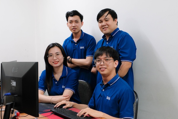 DevRun Team